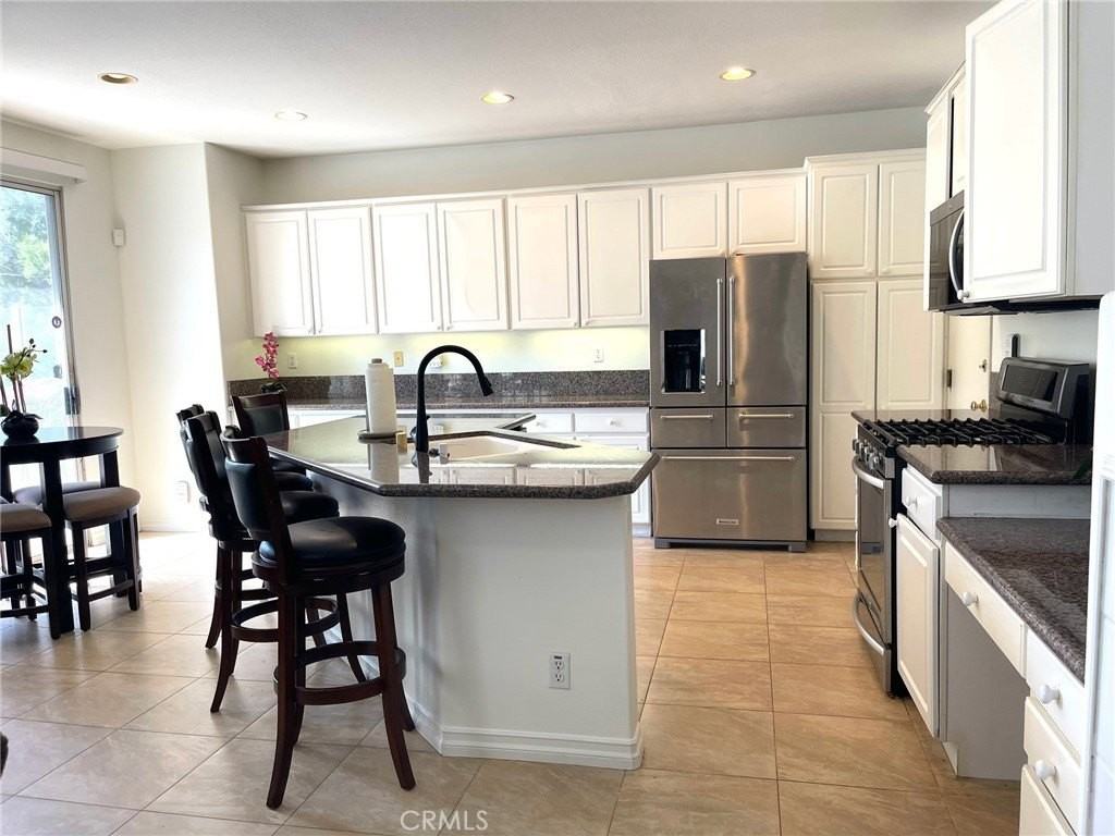 1294 S Springwood Dr - Photo 5 of 26