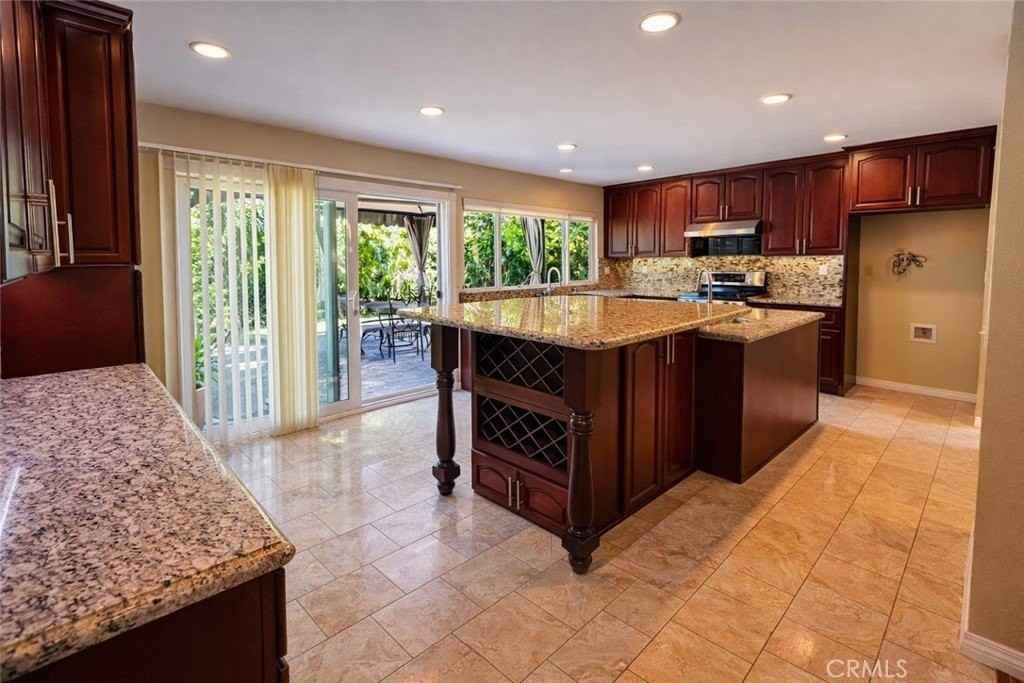 17631 Mapes Ave - Photo 4 of 8