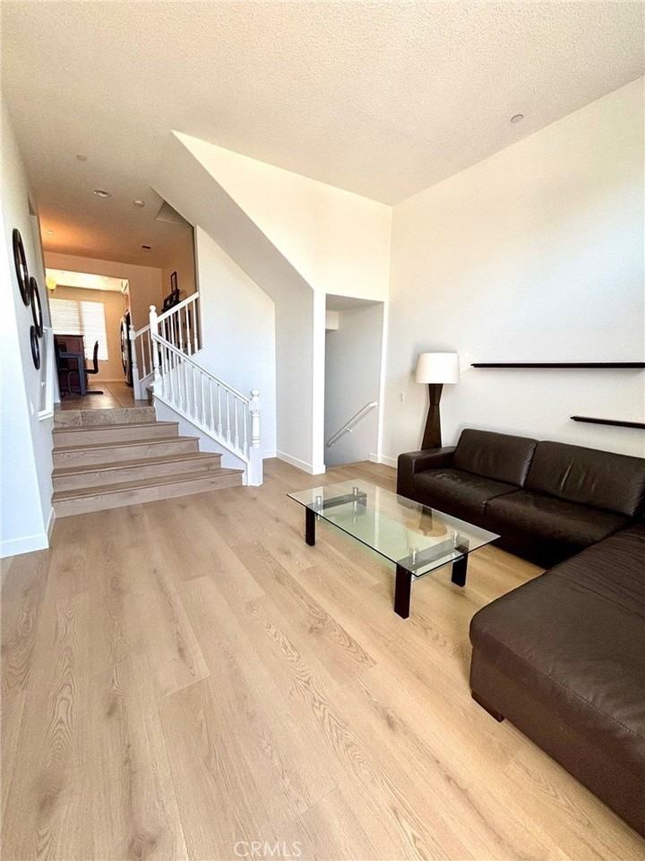 5404 W 149th Pl #3 - Photo 4 of 18