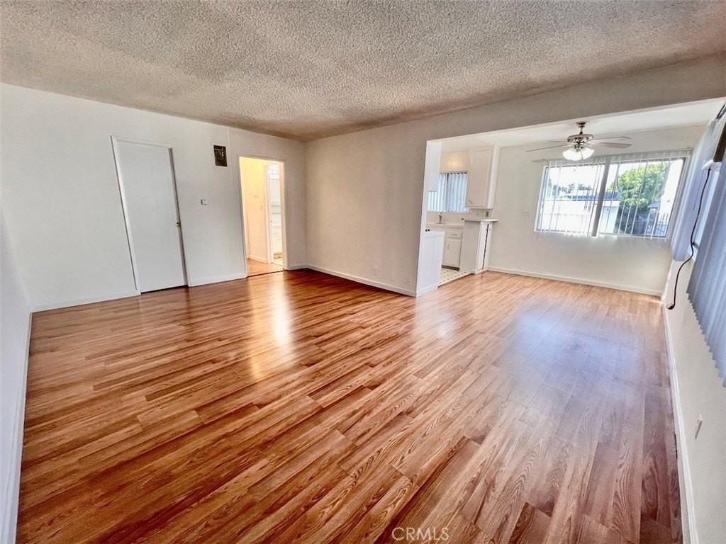 1115 S Wooster St #106 - Photo 4 of 12