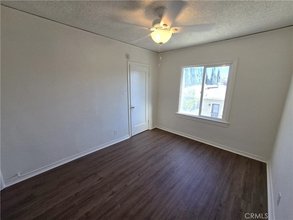 121 W Lomita Ave #B - Photo 6 of 12