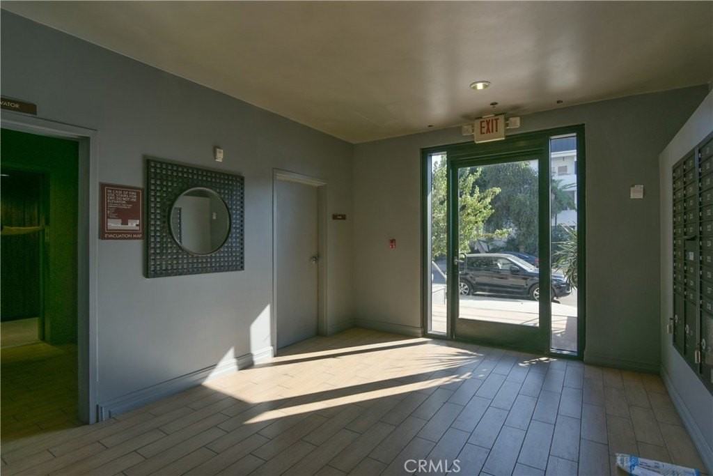 11925 Kling St #206 - Photo 3 of 26