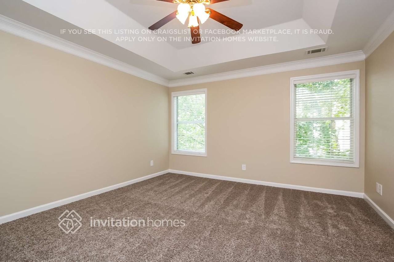 200 Ridgepoint Ct - Photo 3 of 8