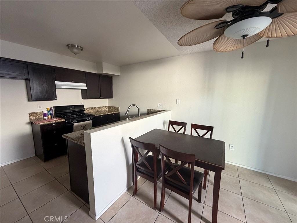 1335 N Elderberry Ave - Photo 7 of 16