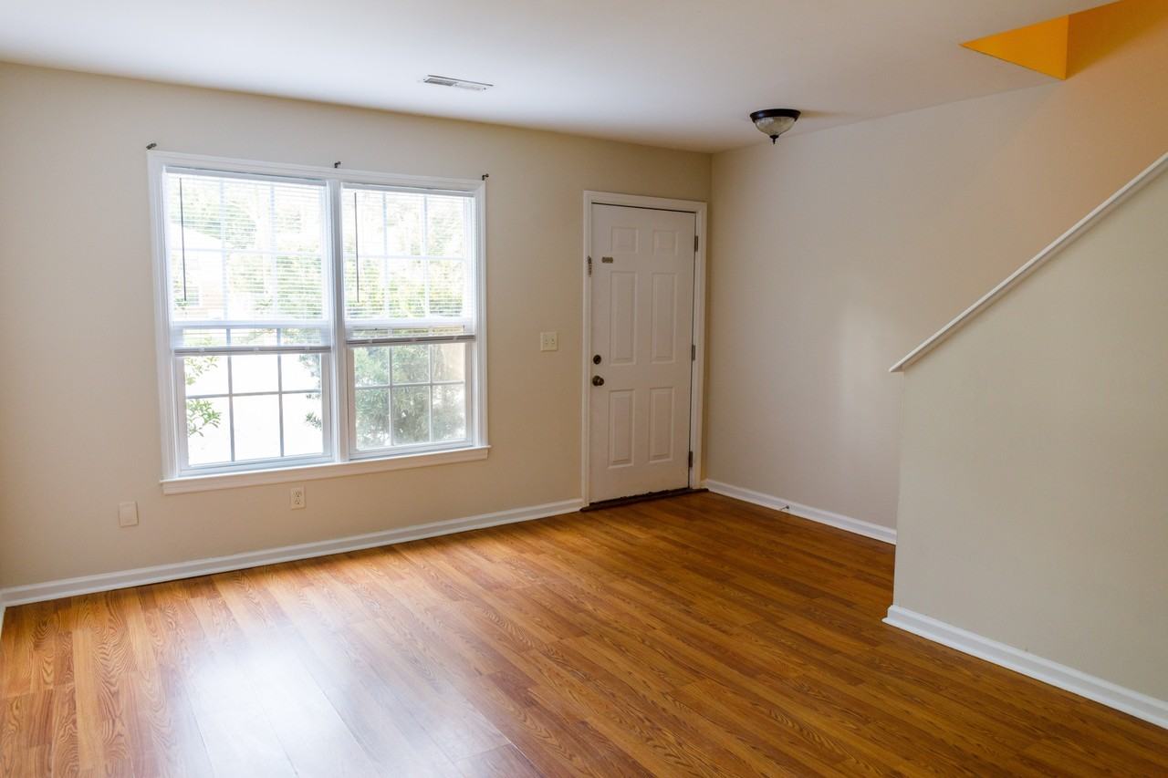 34 Crosscreek Drive - Photo 4 of 32