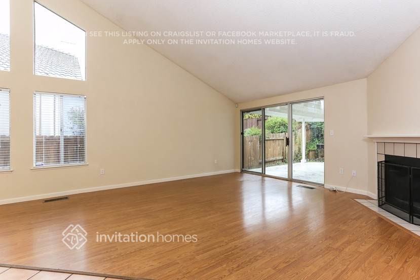 1080 Mission Cir - Photo 5 of 15