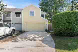 330 Sunrise Cir - Photo 1 of 1