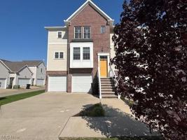 featured image of 1913 E 86th St