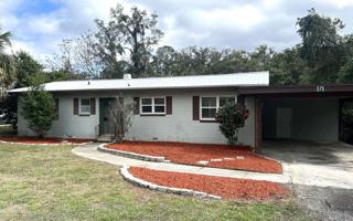 featured image of 575 Nw Gwen Lake Ave