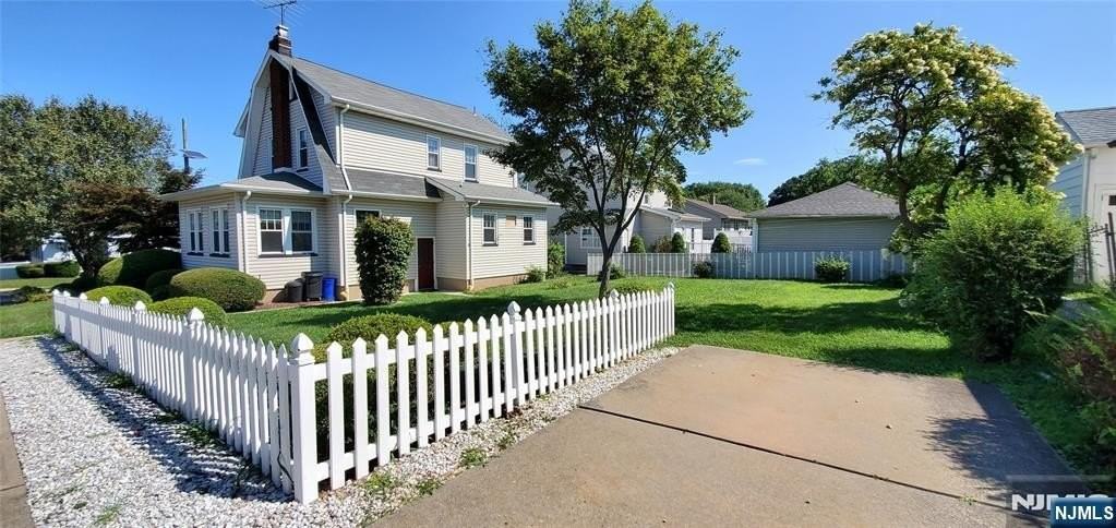 54 Park Avenue - Photo 2 of 16