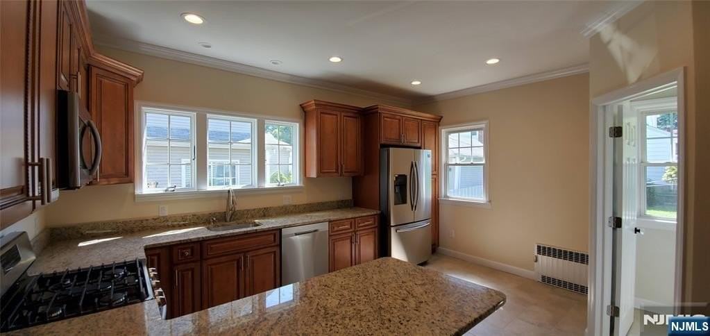 54 Park Avenue - Photo 4 of 16