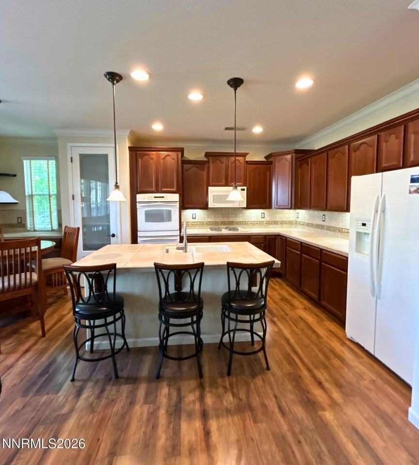 7263 Fox Wood Ln - Photo 6 of 26