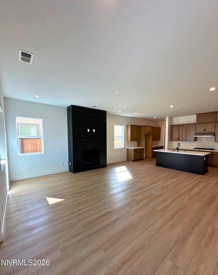 2324 Rocky Anchor Ln - Photo 5 of 19