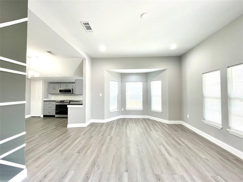 1808 Oneal St #B - Photo 4 of 22