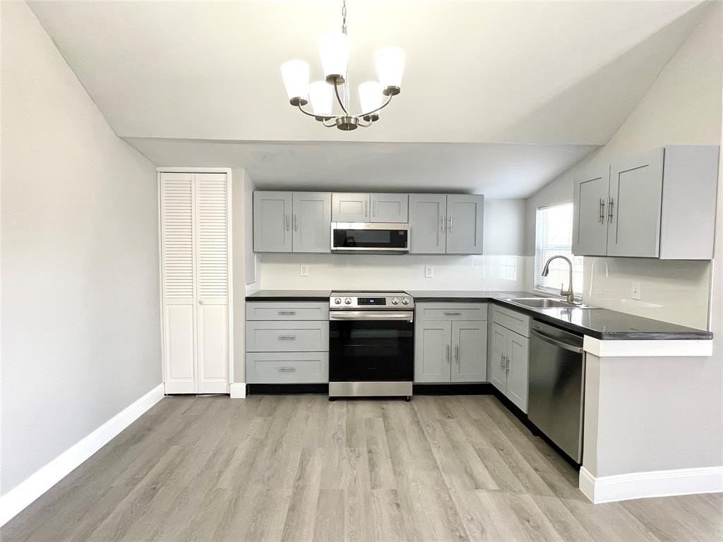 1808 Oneal St #B - Photo 7 of 22