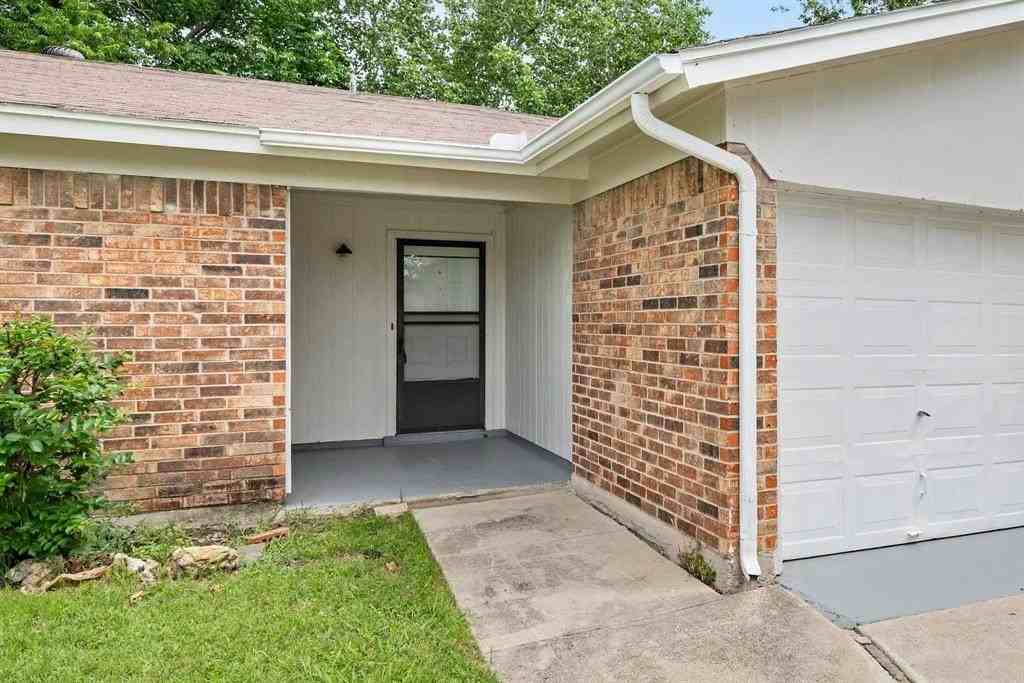 6333 Scott Ct - Photo 4 of 27