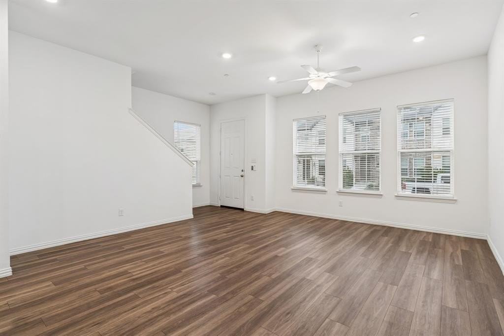 2215 Adena Springs Dr - Photo 7 of 30