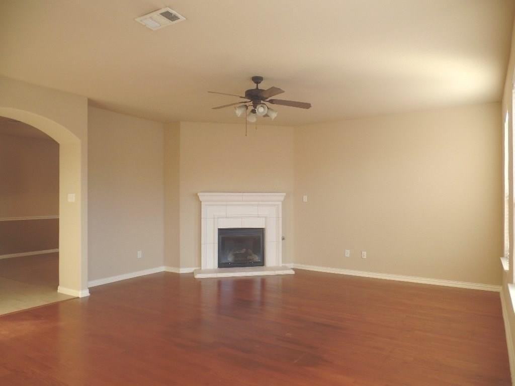 7213 Middleburg Dr - Photo 4 of 18