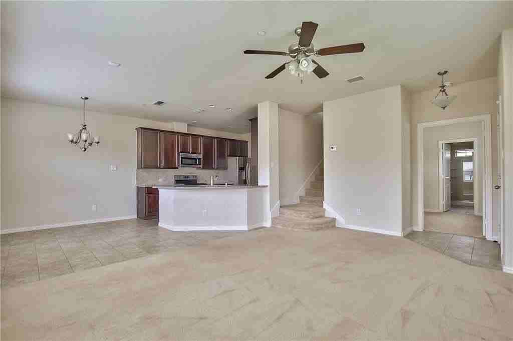 6505 Federal Hall St - Photo 5 of 36