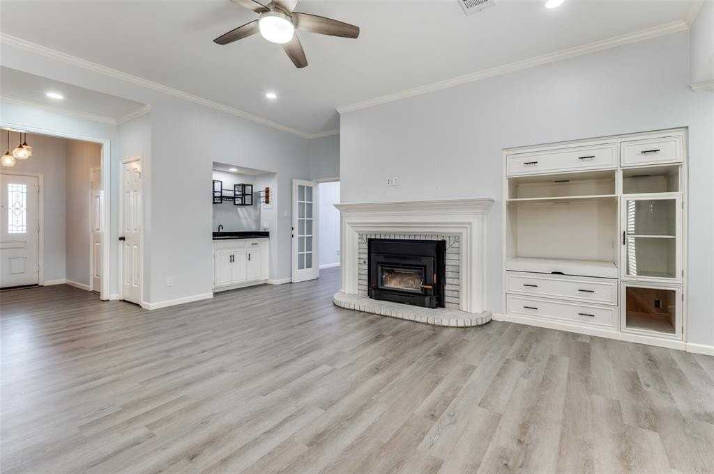 1206 St James Pl - Photo 4 of 24