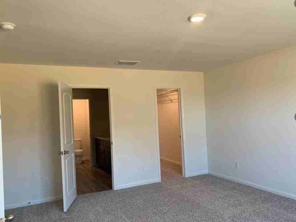 2022 Belmont Ln - Photo 7 of 14