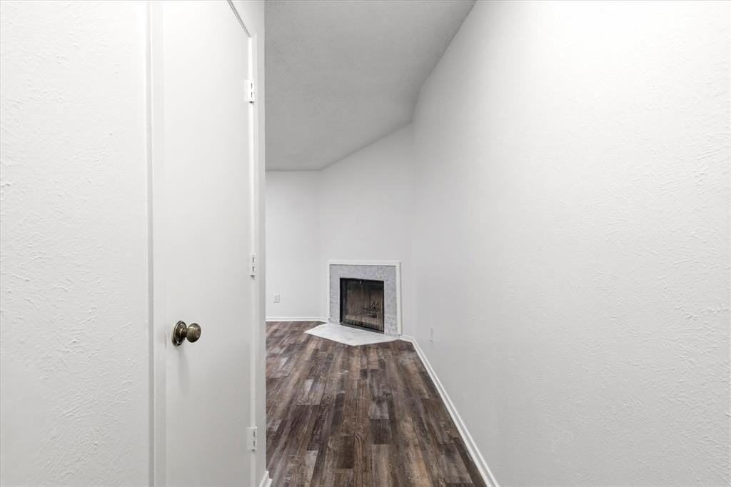 4830 Gatewood Rd - Photo 4 of 25