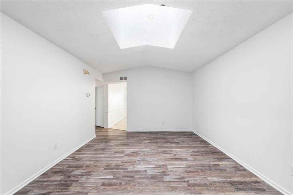 4830 Gatewood Rd - Photo 6 of 25