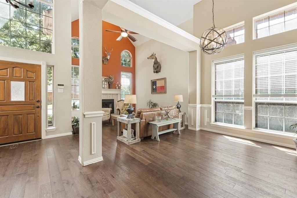 673 Nottingham Dr - Photo 3 of 25