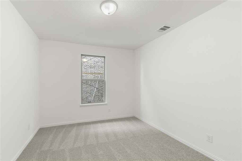 14115 Harden St - Photo 3 of 20