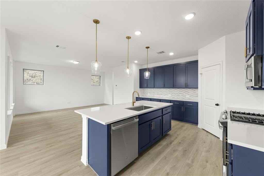 14115 Harden St - Photo 7 of 20