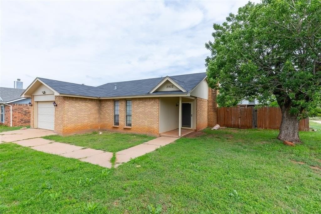 3902 Karen Dr - Photo 2 of 29