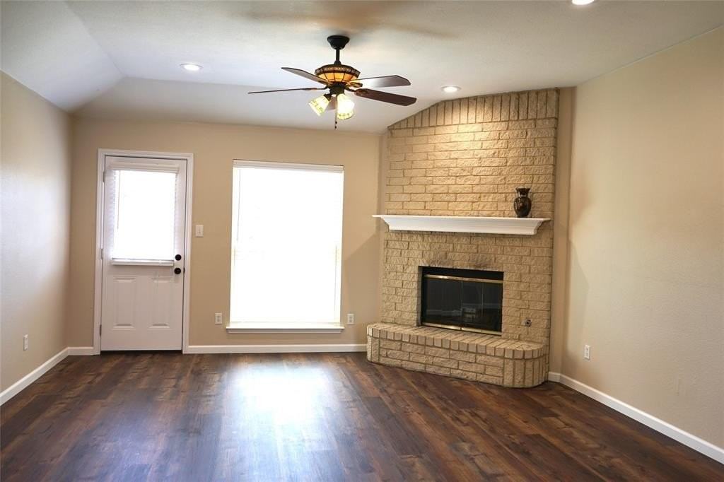 6322 Woolwich Dr - Photo 4 of 29