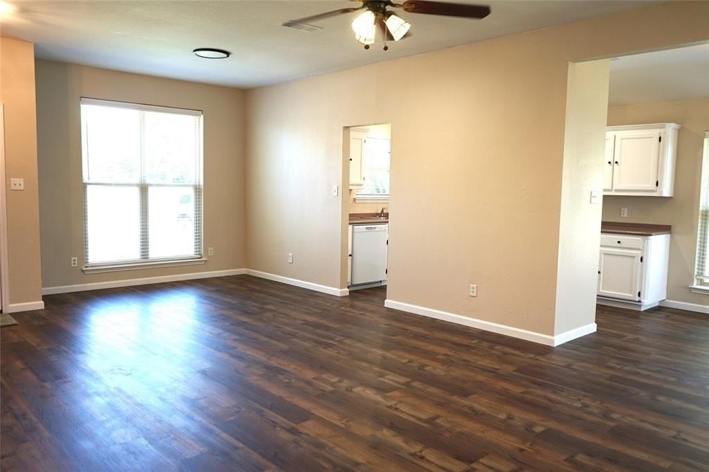 6322 Woolwich Dr - Photo 7 of 29