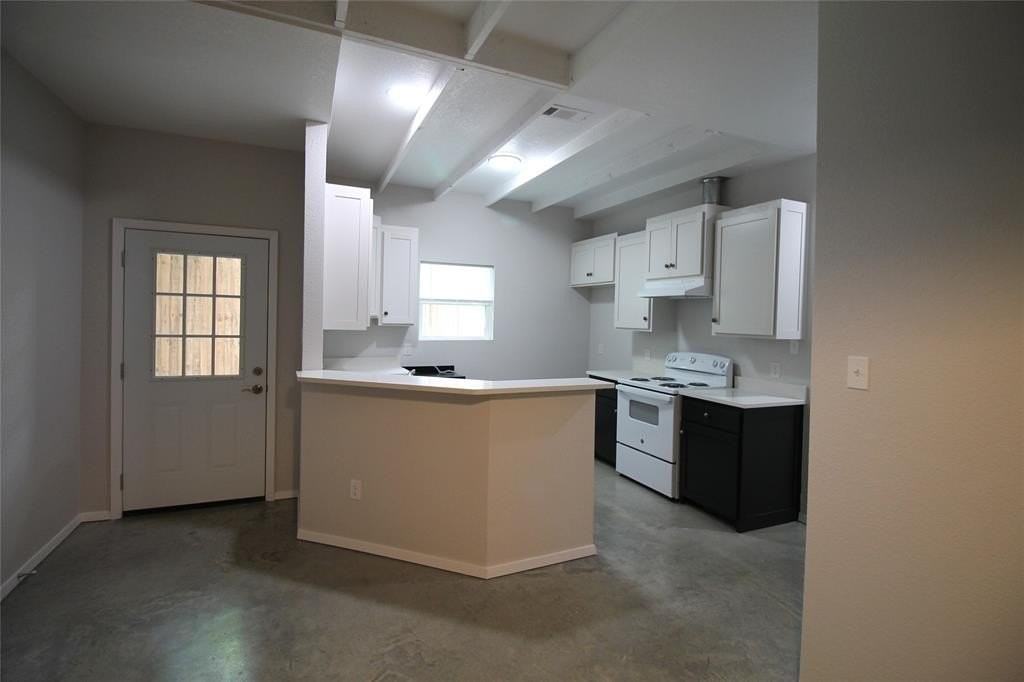 221 San Angelo Ave #B - Photo 4 of 29