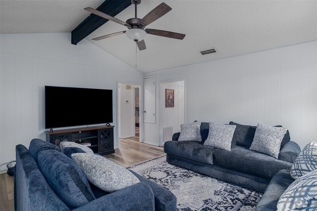 130 Elmview Ln - Photo 3 of 20