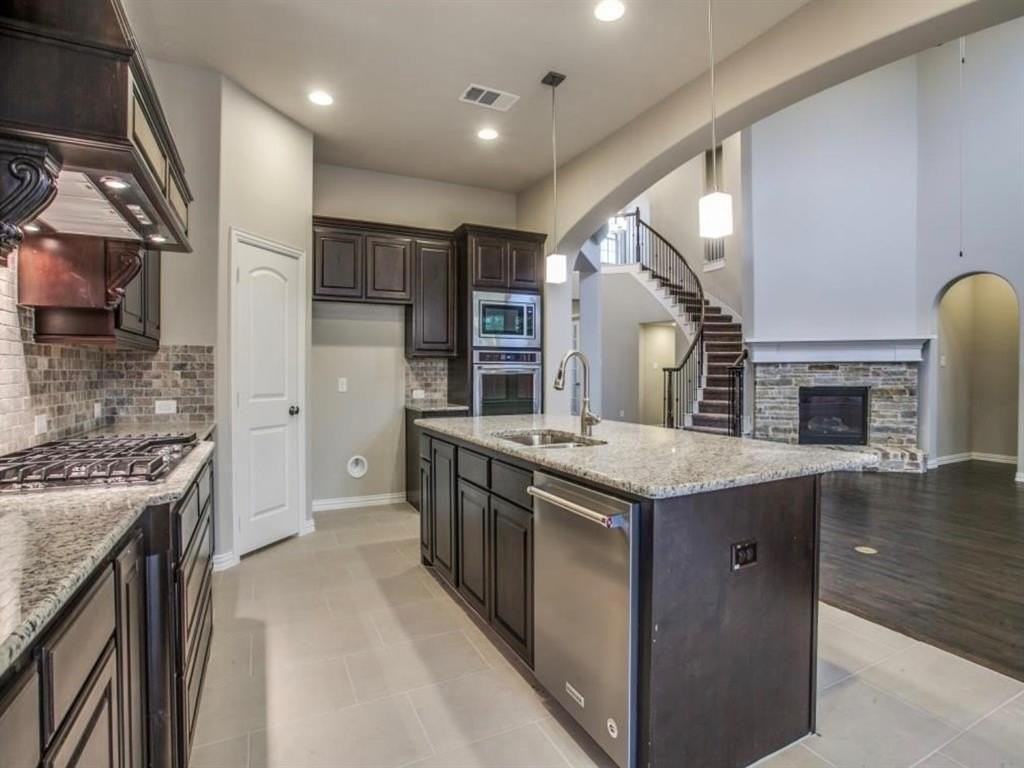 6812 Humboldt Pl - Photo 2 of 9