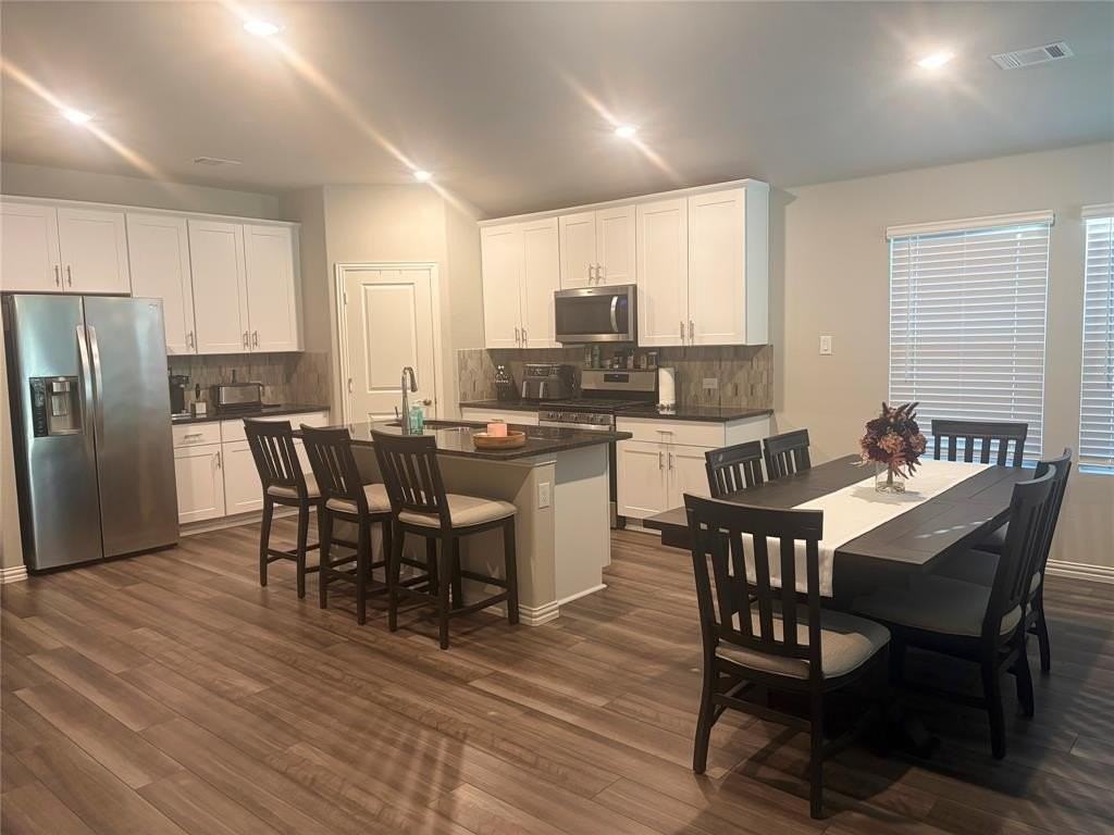 216 Luna Ln - Photo 2 of 10