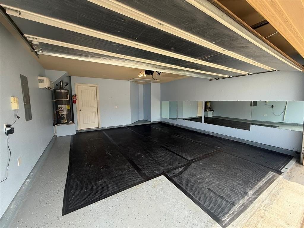 15616 Leadenhall St - Photo 4 of 31