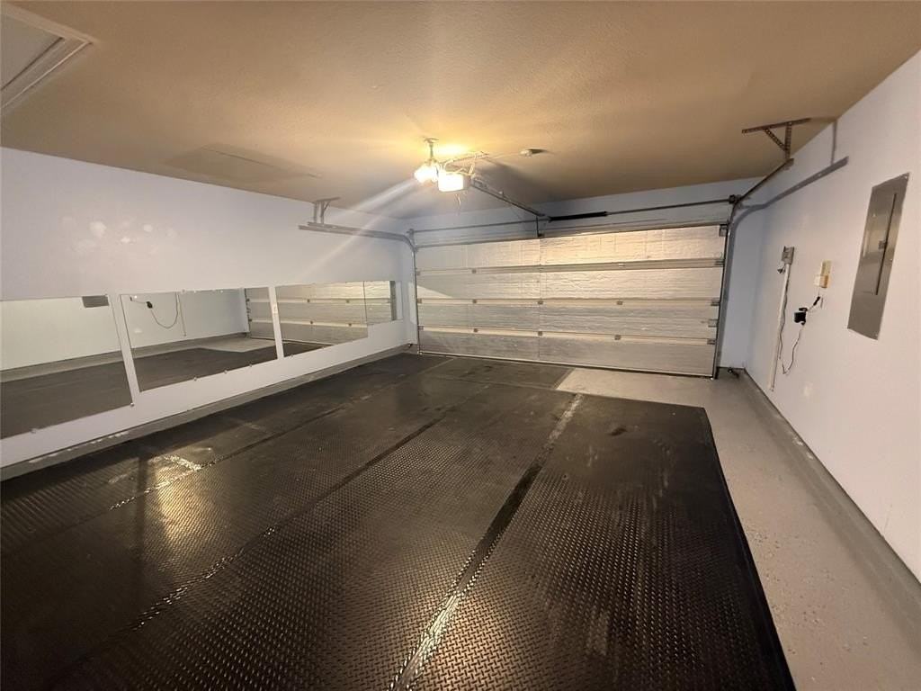 15616 Leadenhall St - Photo 5 of 31