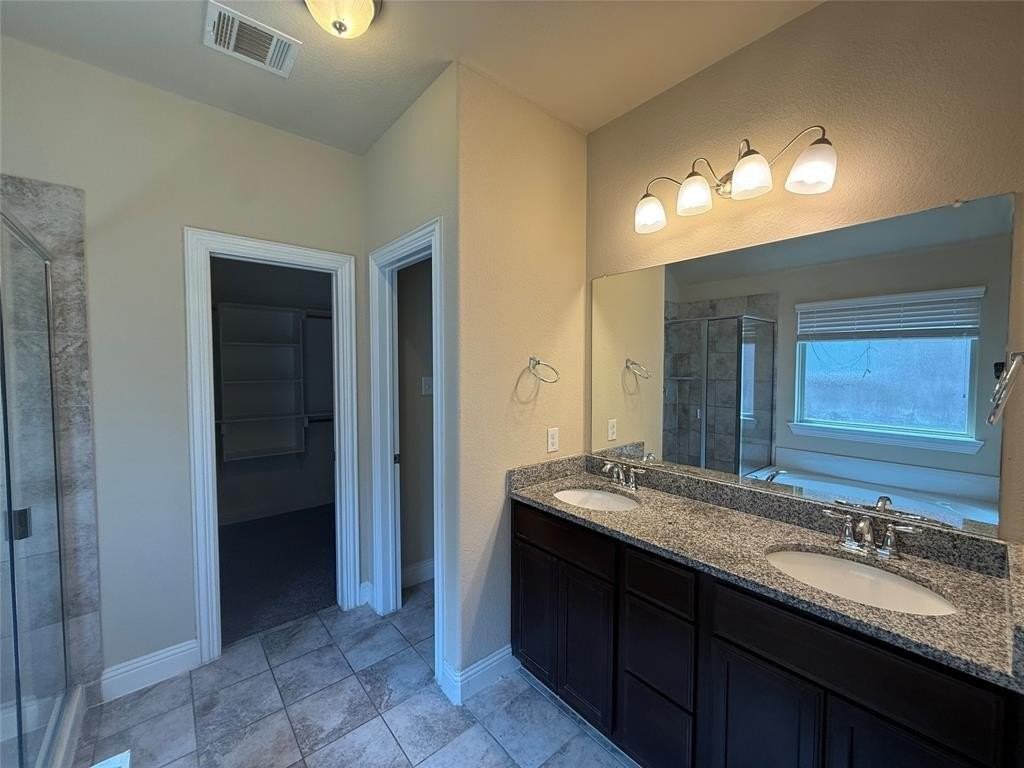 15616 Leadenhall St - Photo 6 of 31