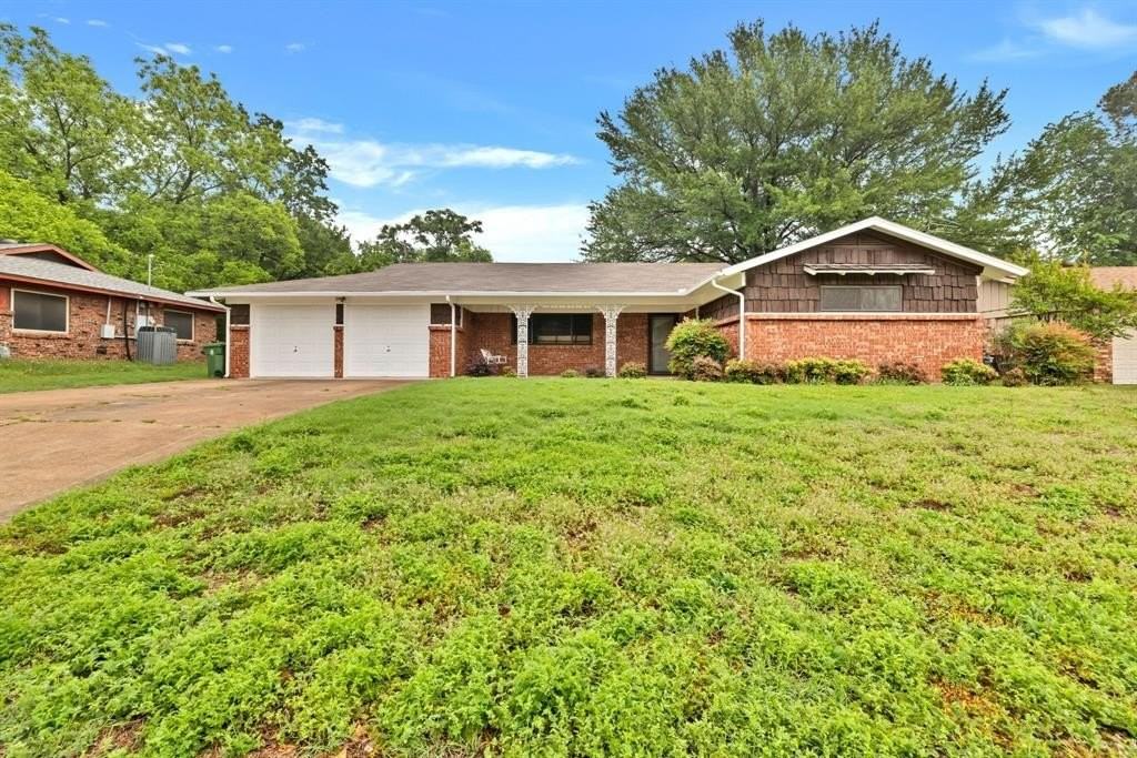 1024 Eunice St - Photo 2 of 20