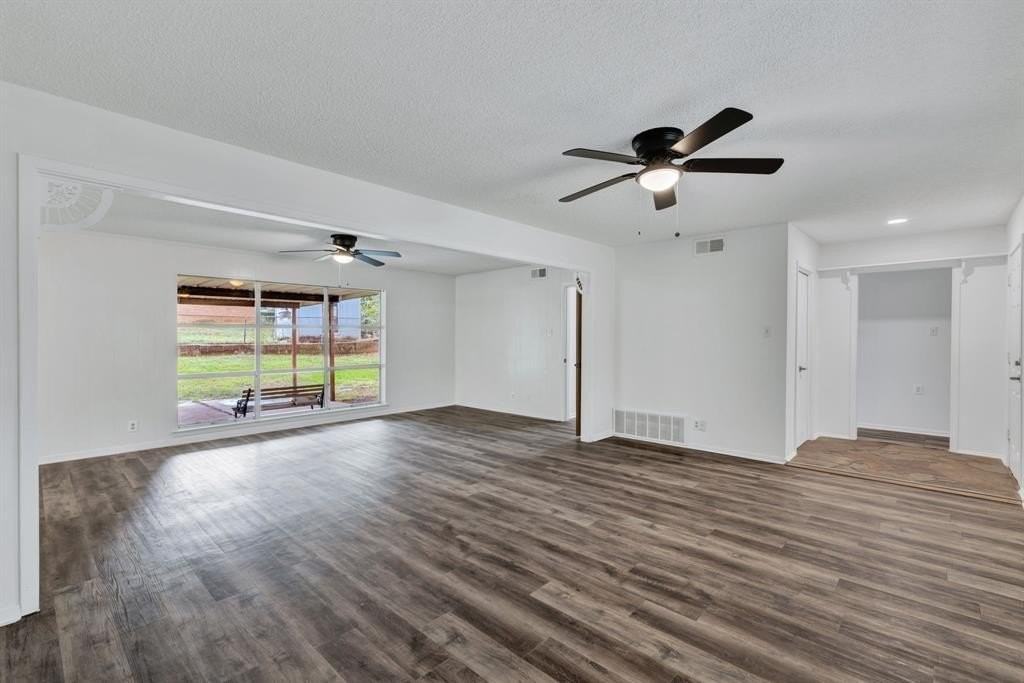 1024 Eunice St - Photo 6 of 20