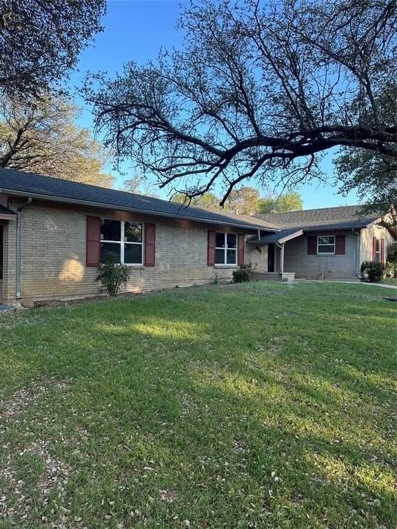 3902 Glenwood Dr - Photo 2 of 13