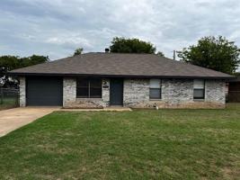 featured image of 713 E Avenue F