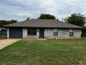 713 E Avenue F - Photo 1 of 1