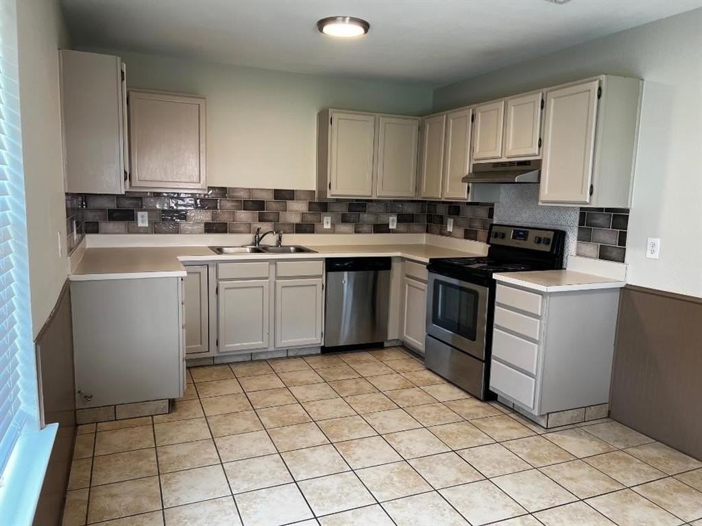 713 E Avenue F - Photo 6 of 13