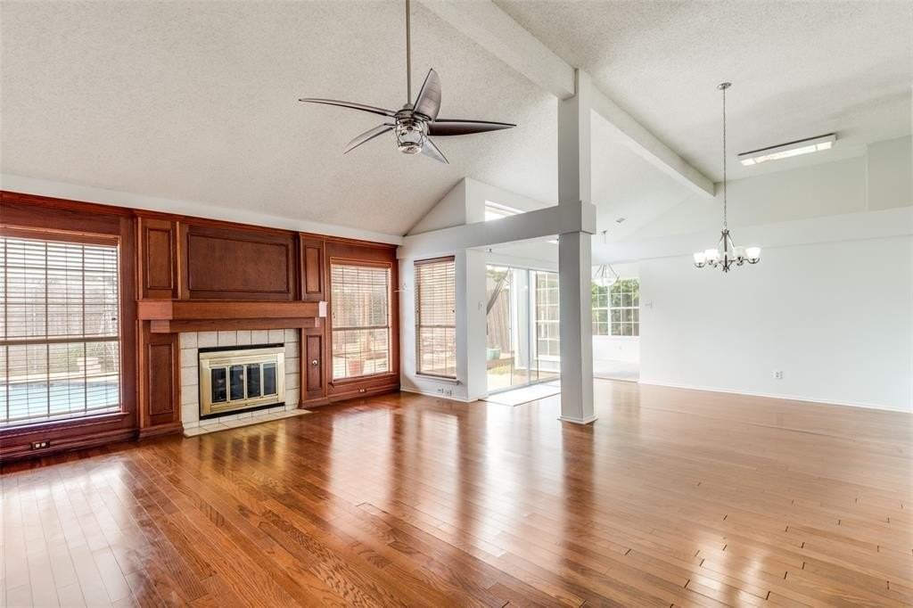 8110 Regatta Dr - Photo 2 of 12