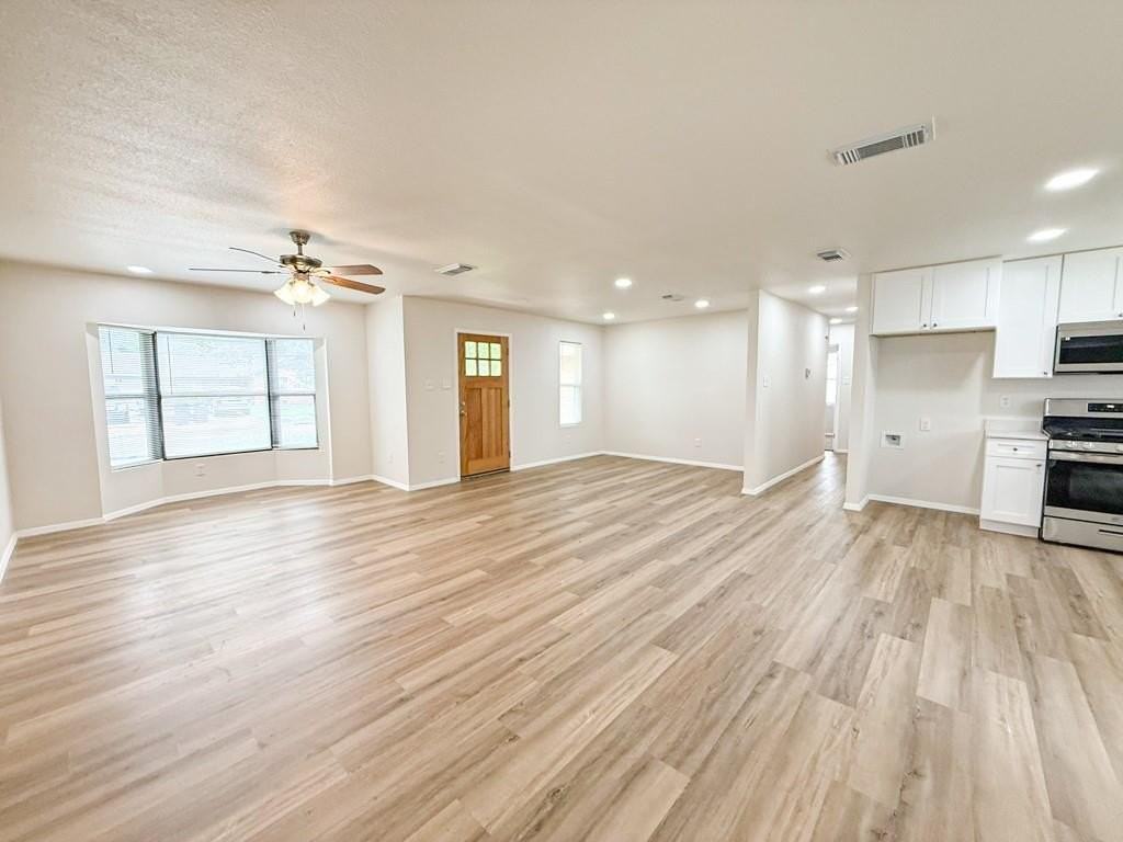 110 Marigold Dr - Photo 3 of 25