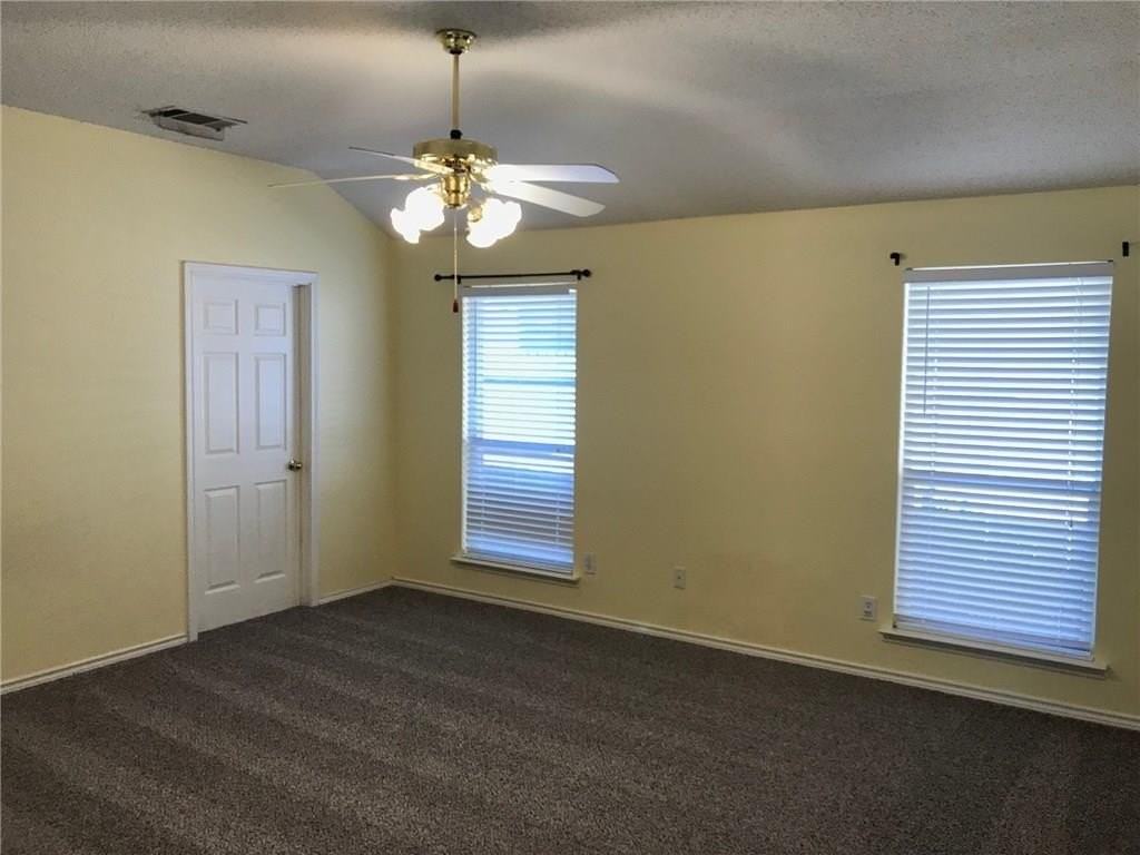 1300 Rosewood Ln - Photo 6 of 12