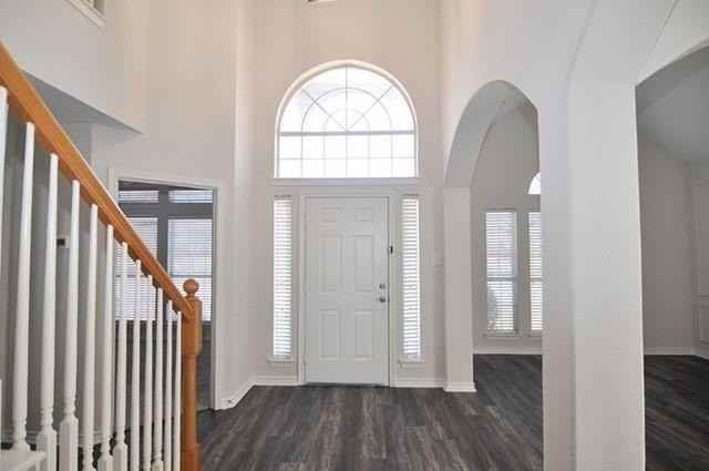 521 Mustang Ridge Dr - Photo 4 of 31